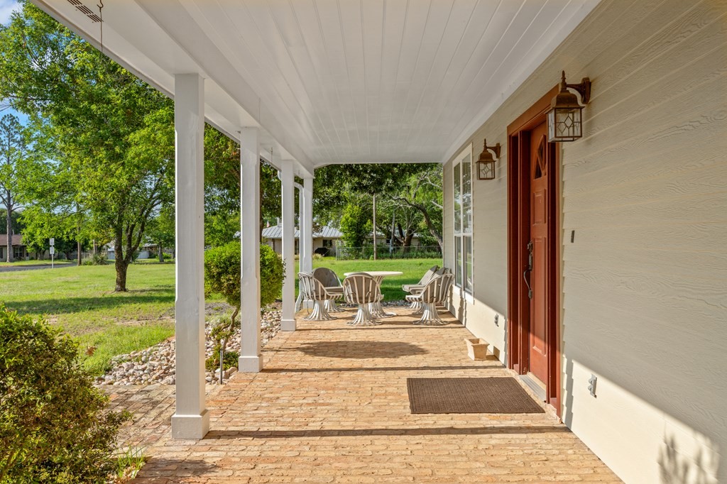 405 405 Frederick Rd, Fredericksburg, Texas, 78624, United States, 5 Bedrooms Bedrooms, ,5 BathroomsBathrooms,Residential,For Sale,405 405 Frederick Rd,1413377