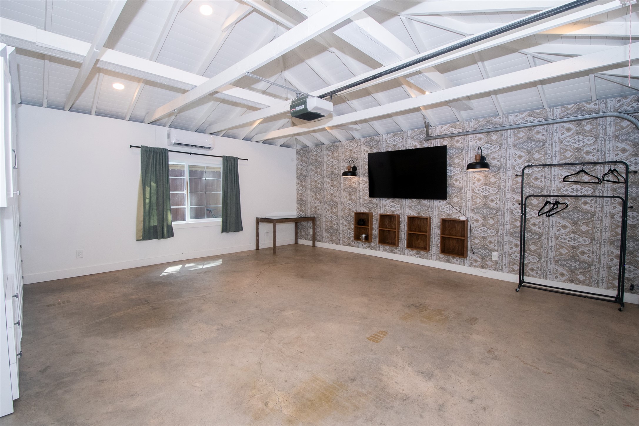 Houston, Texas, 77096, United States, 3 Bedrooms Bedrooms, ,3 BathroomsBathrooms,Residential,For Sale,1966528