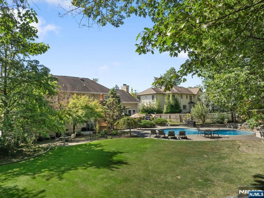 Old Tappan, New Jersey, 07675, United States, 4 Bedrooms Bedrooms, ,5 BathroomsBathrooms,Residential,For Sale,1991175