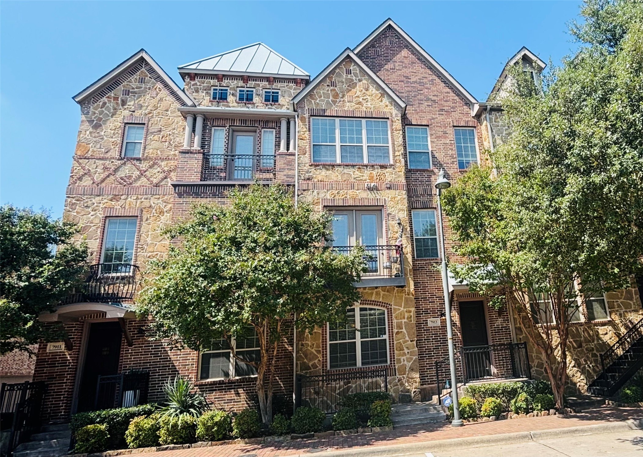 Plano, Texas, 75024, United States, 4 Bedrooms Bedrooms, ,4 BathroomsBathrooms,Residential,For Sale,1949357