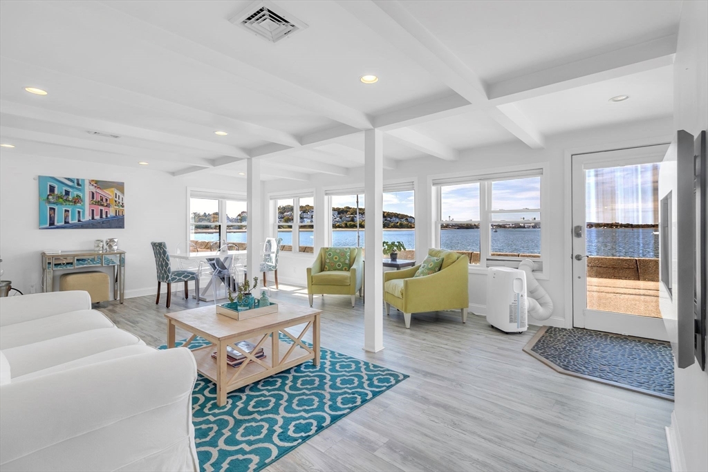 Weymouth, Massachusetts, 02191, United States, 3 Bedrooms Bedrooms, ,2 BathroomsBathrooms,Residential,For Sale,1876021