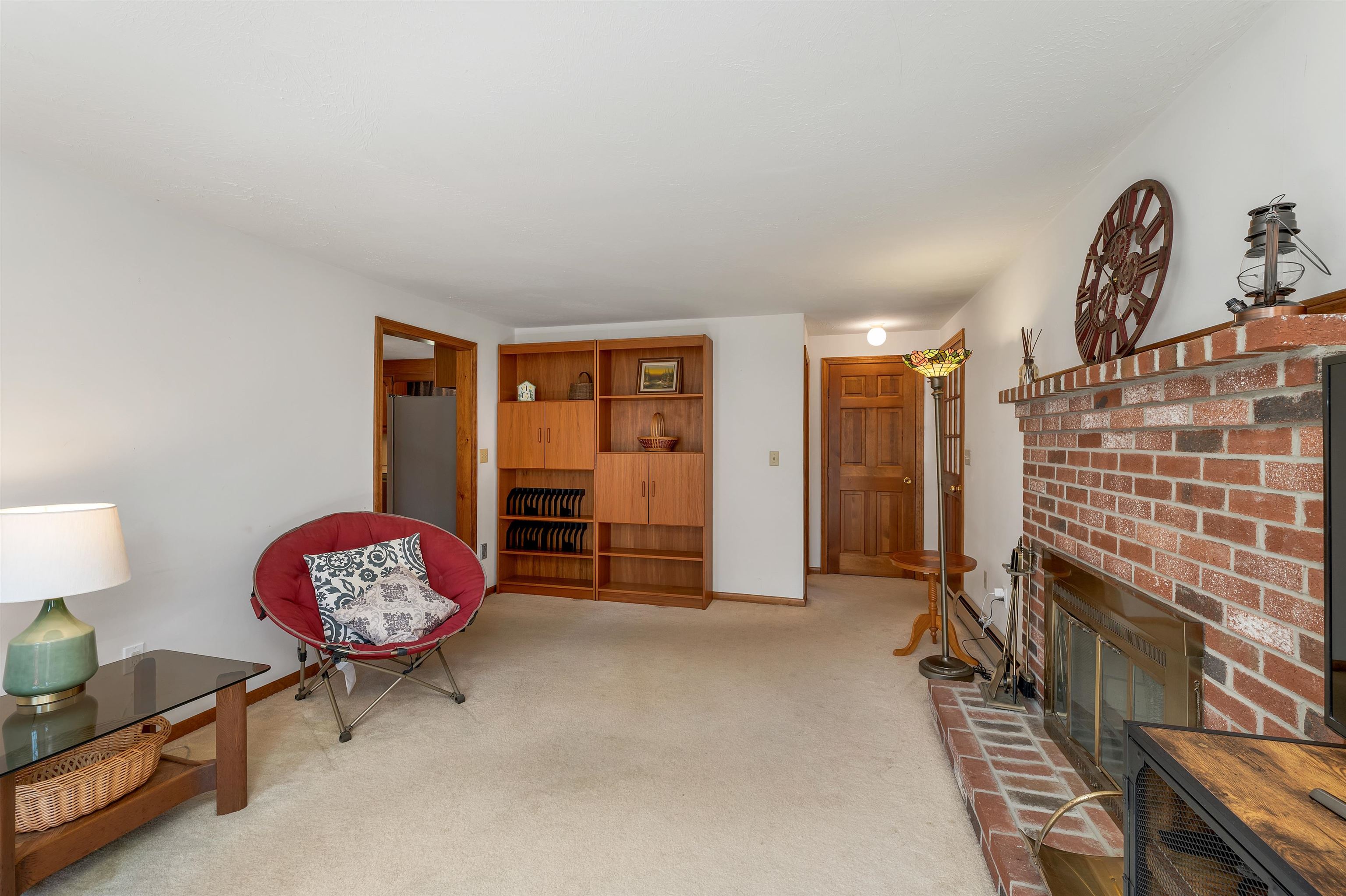 Nashua, New Hampshire, 03064, United States, 4 Bedrooms Bedrooms, ,3 BathroomsBathrooms,Residential,For Sale,1925395