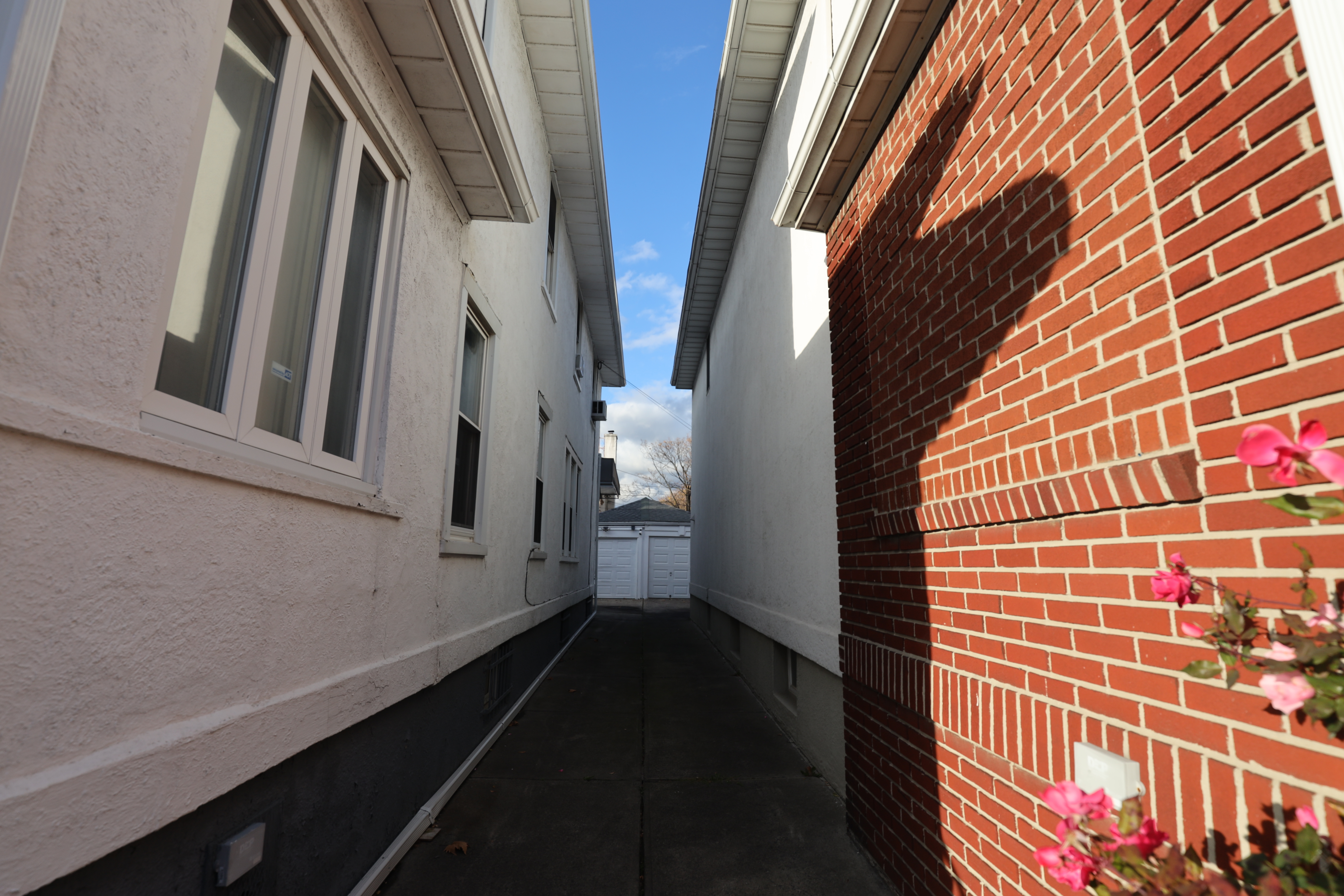 327 Ave P, Brooklyn, New York, 11204, United States, 3 Bedrooms Bedrooms, ,2 BathroomsBathrooms,Residential,For Sale,327 Ave P,1407210