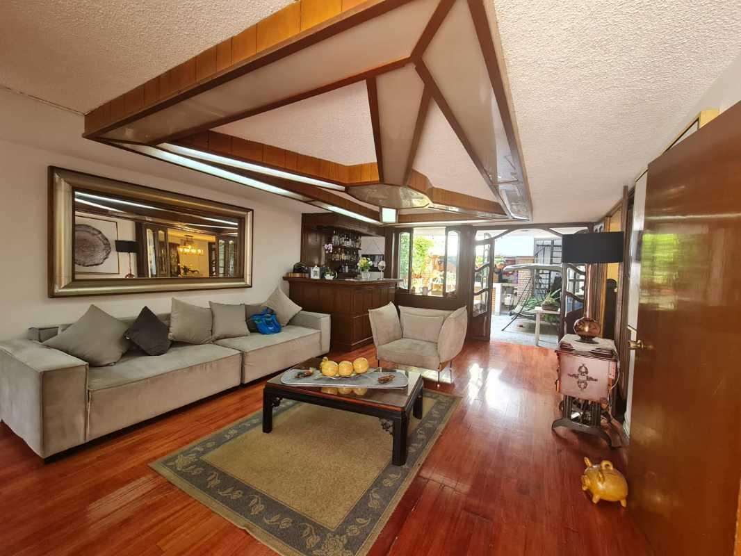 Cto. de las Flores, Naucalpan de Juárez, Estado de México, 53130, Mexico, 3 Bedrooms Bedrooms, ,2 BathroomsBathrooms,Residential,For Sale,Cto. de las Flores,1440763