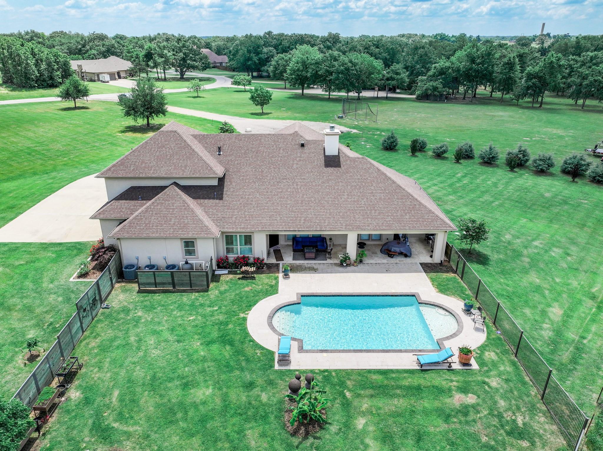 Sulphur Springs, Texas, 75482, United States, 5 Bedrooms Bedrooms, ,4 BathroomsBathrooms,Residential,For Sale,1803498