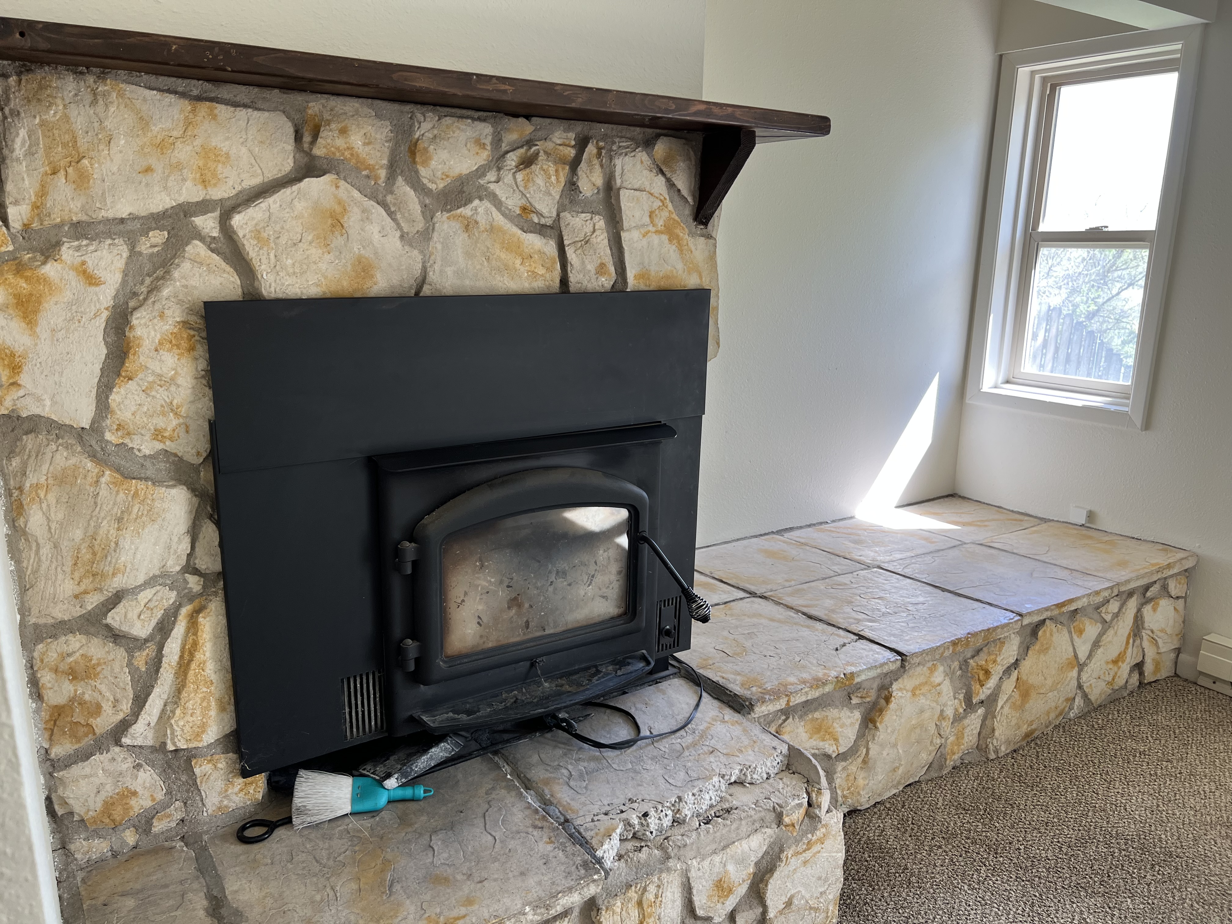 Sheridan, Wyoming, 82801, United States, 3 Bedrooms Bedrooms, ,2 BathroomsBathrooms,Residential,For Sale,1928698