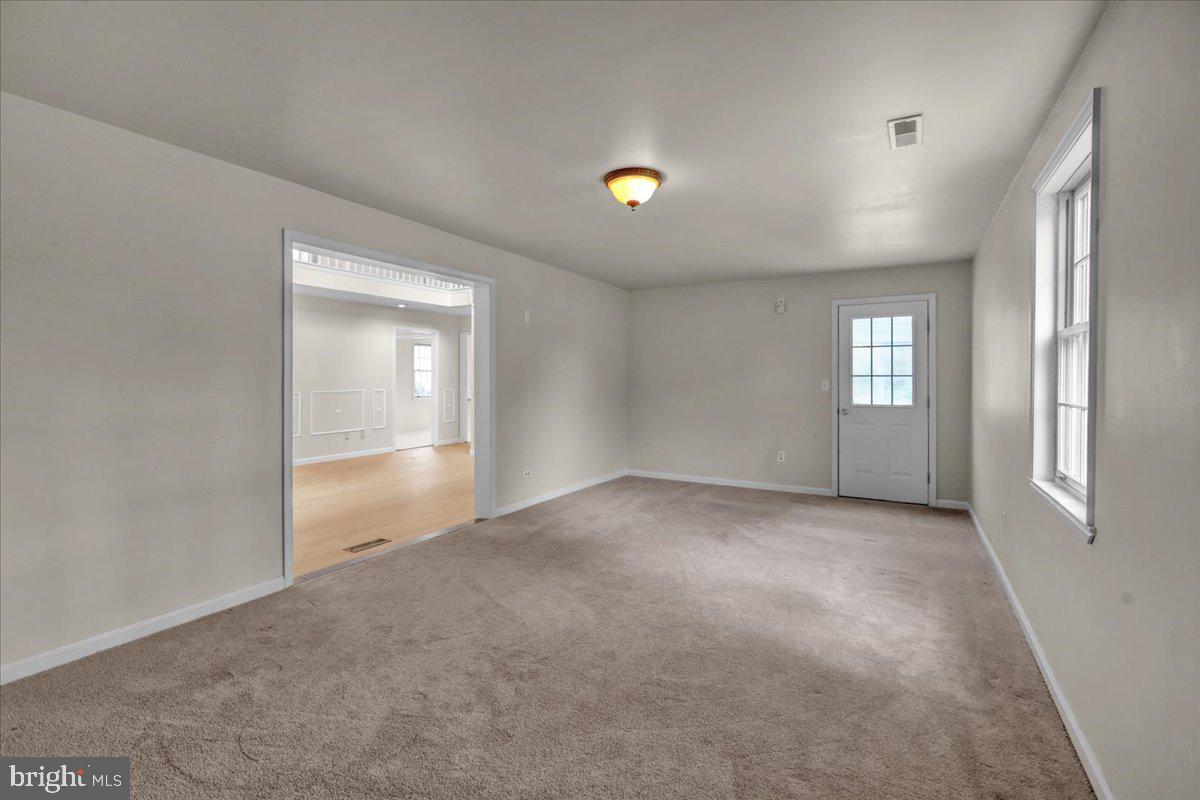 Lebanon, Pennsylvania, 17042, United States, 5 Bedrooms Bedrooms, ,4 BathroomsBathrooms,Residential,For Sale,1965418