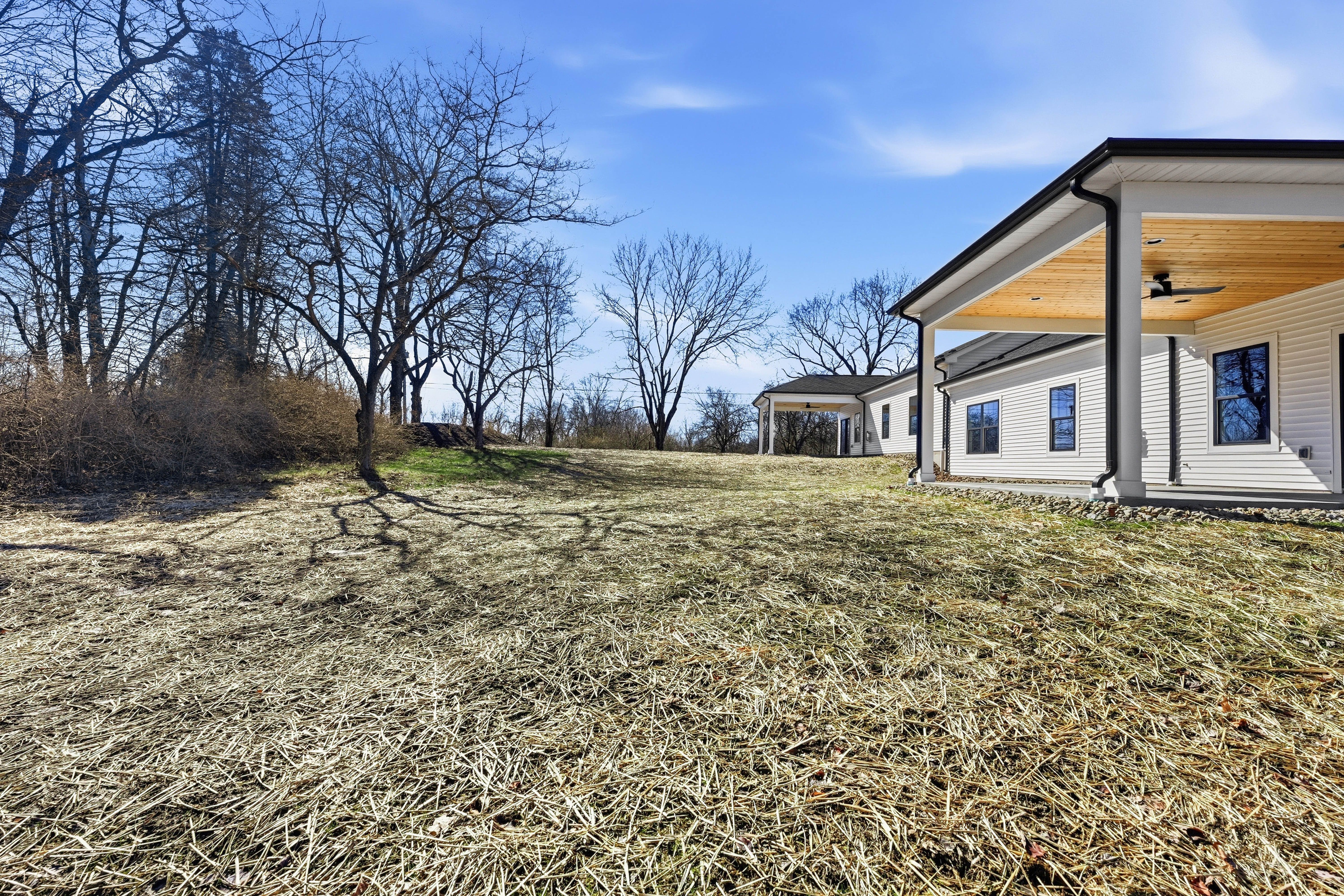  100-102 Huselton Drive - 物件實景