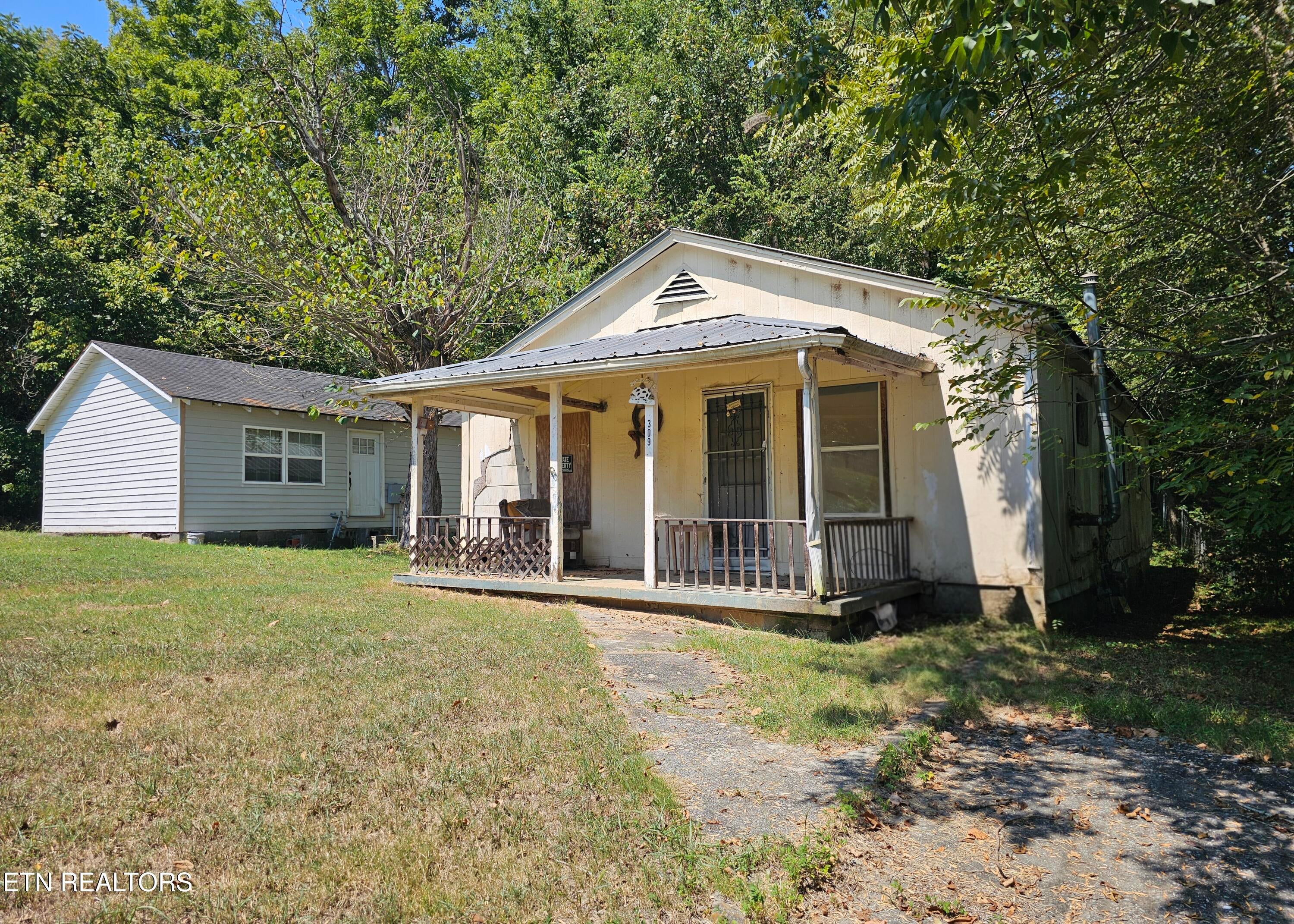 King Dr, Harriman, TN 37748 #1