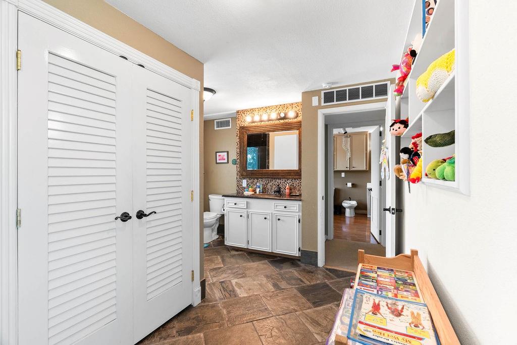 Corpus Christi, Texas, 78404, United States, 3 Bedrooms Bedrooms, ,3 BathroomsBathrooms,Residential,For Sale,1859850