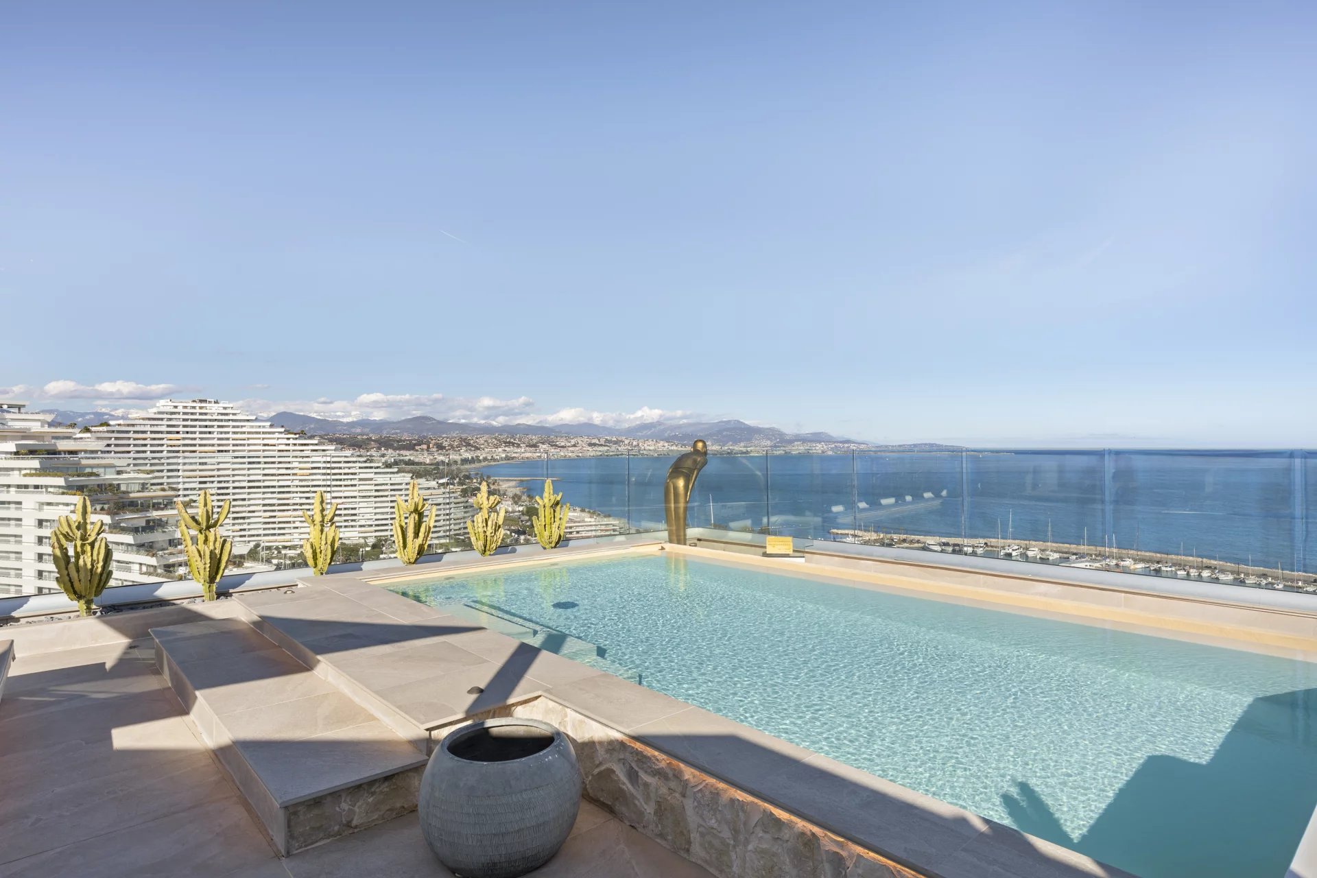 Villeneuve-Loubet, Provence-Alpes-Côte d’Azur, 06270, FR, 5 Bedrooms Bedrooms, ,1 BathroomBathrooms,Residential,For Sale,1482614