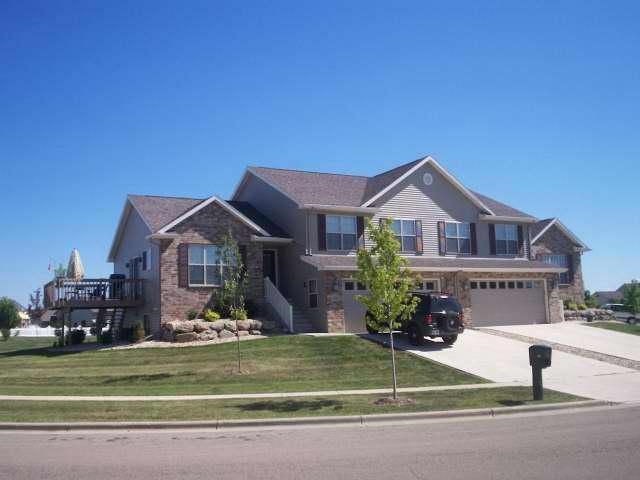 Cottage Grove, Wisconsin, 53527, United States, 6 Bedrooms Bedrooms, ,8 BathroomsBathrooms,Residential,For Sale,1899656