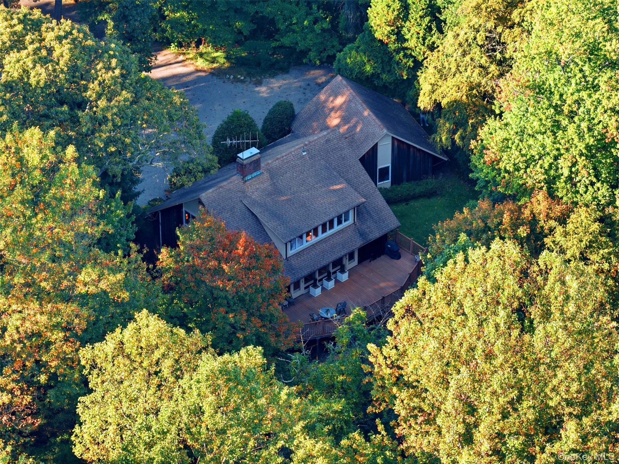  1620 Stewart Lane, Laurel Hollow, NY, 11791 - 物件實景