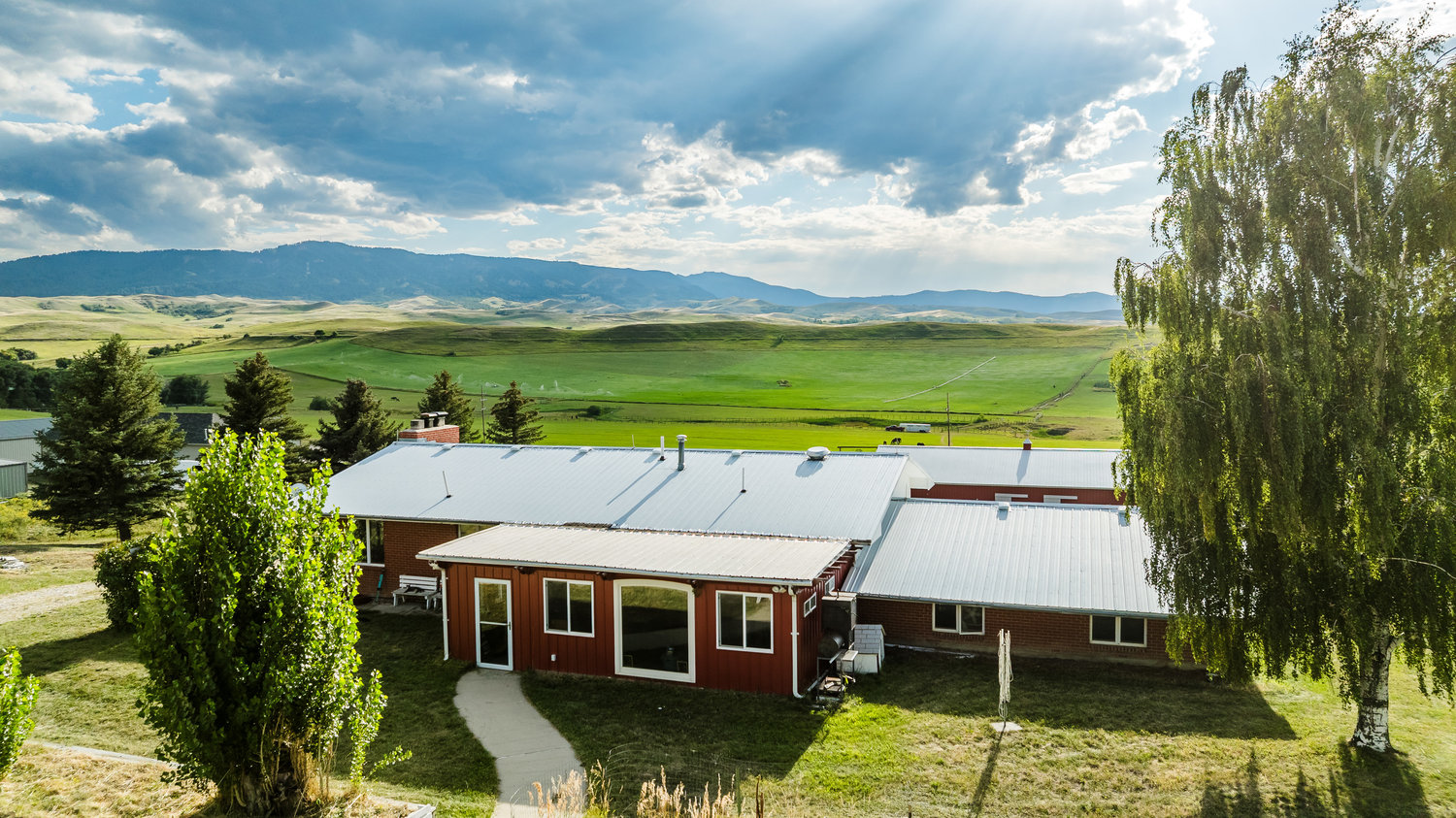 Sheridan, Wyoming, 82801, United States, 4 Bedrooms Bedrooms, ,3 BathroomsBathrooms,Residential,For Sale,1943373