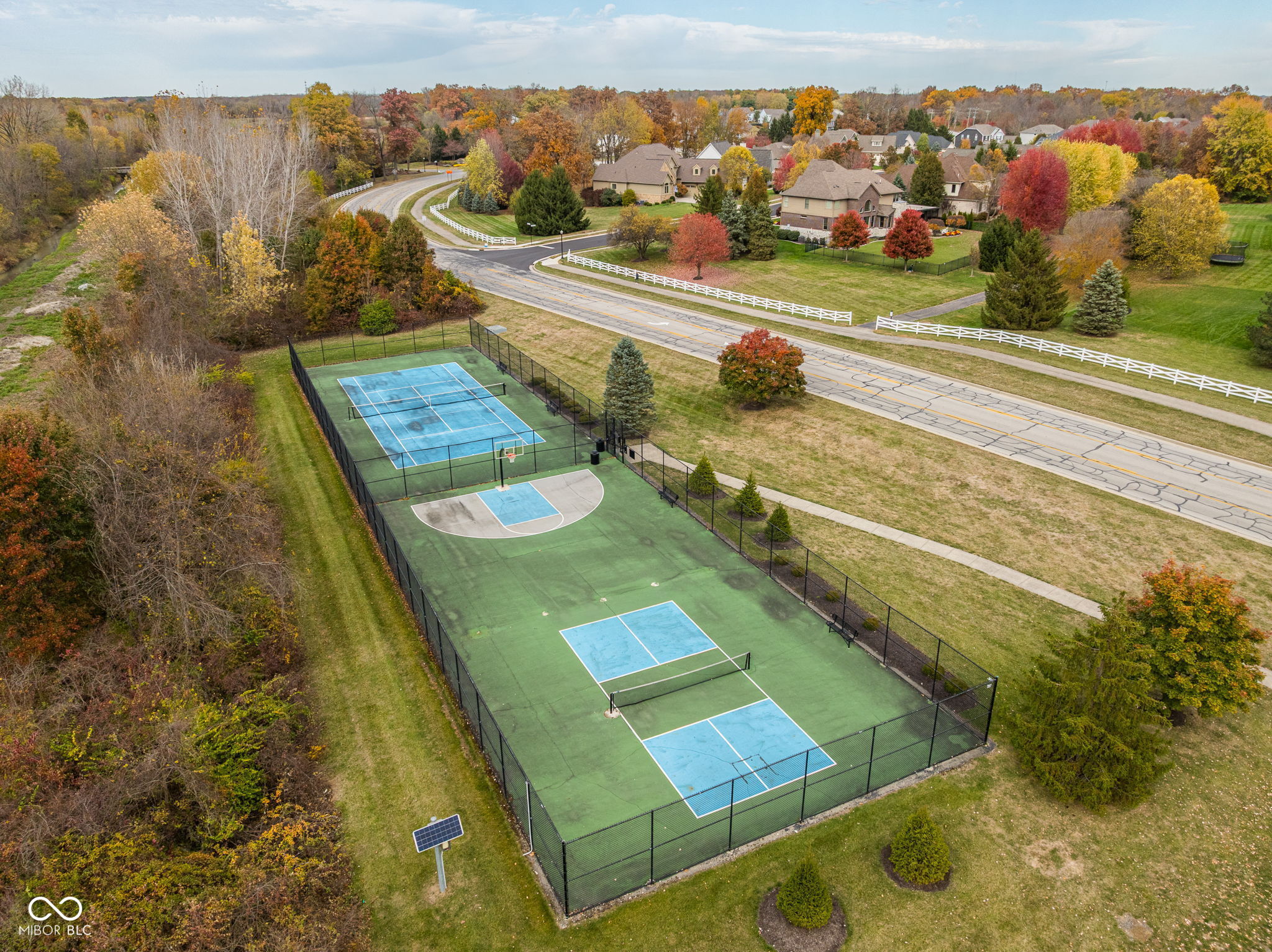 Noblesville, Indiana, 46062, United States, 6 Bedrooms Bedrooms, ,4 BathroomsBathrooms,Residential,For Sale,1987337