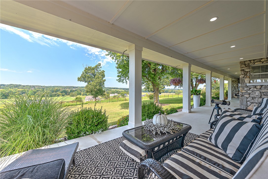 Bentonville, Arkansas, 72713, United States, 4 Bedrooms Bedrooms, ,2 BathroomsBathrooms,Residential,For Sale,1947992