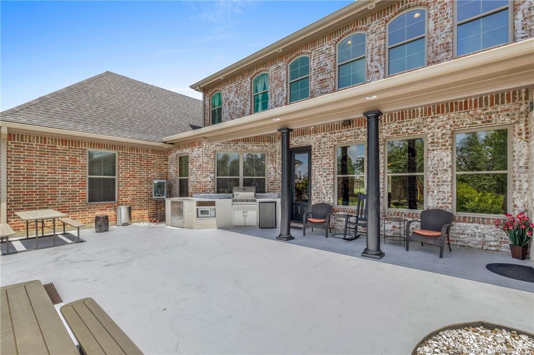 Lake Charles, Louisiana, 70611, United States, 5 Bedrooms Bedrooms, ,5 BathroomsBathrooms,Residential,For Sale,1876537