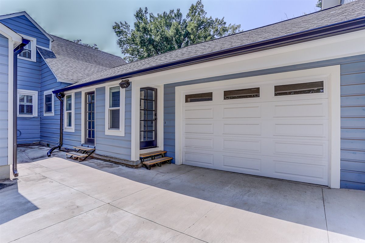 Memphis, Tennessee, 38111, United States, 4 Bedrooms Bedrooms, ,3 BathroomsBathrooms,Residential,For Sale,1974994