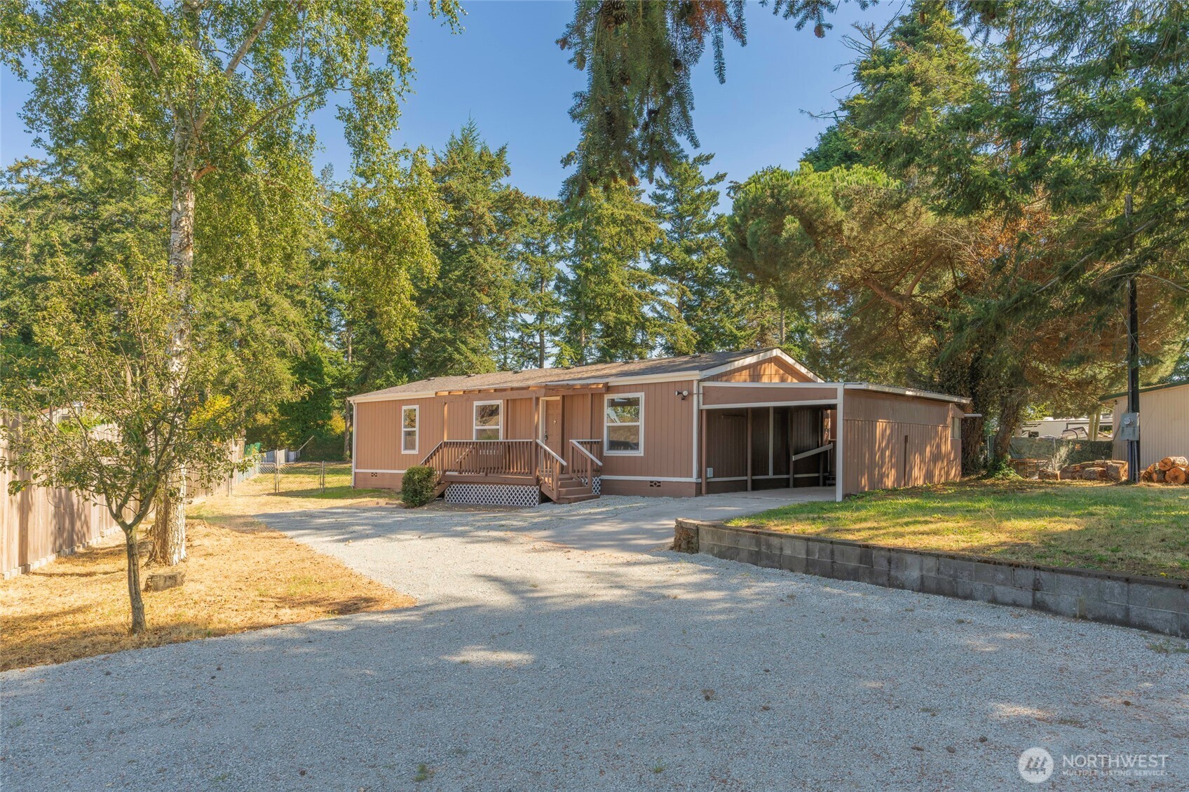 Diane Ave, Oak Harbor, WA 98277