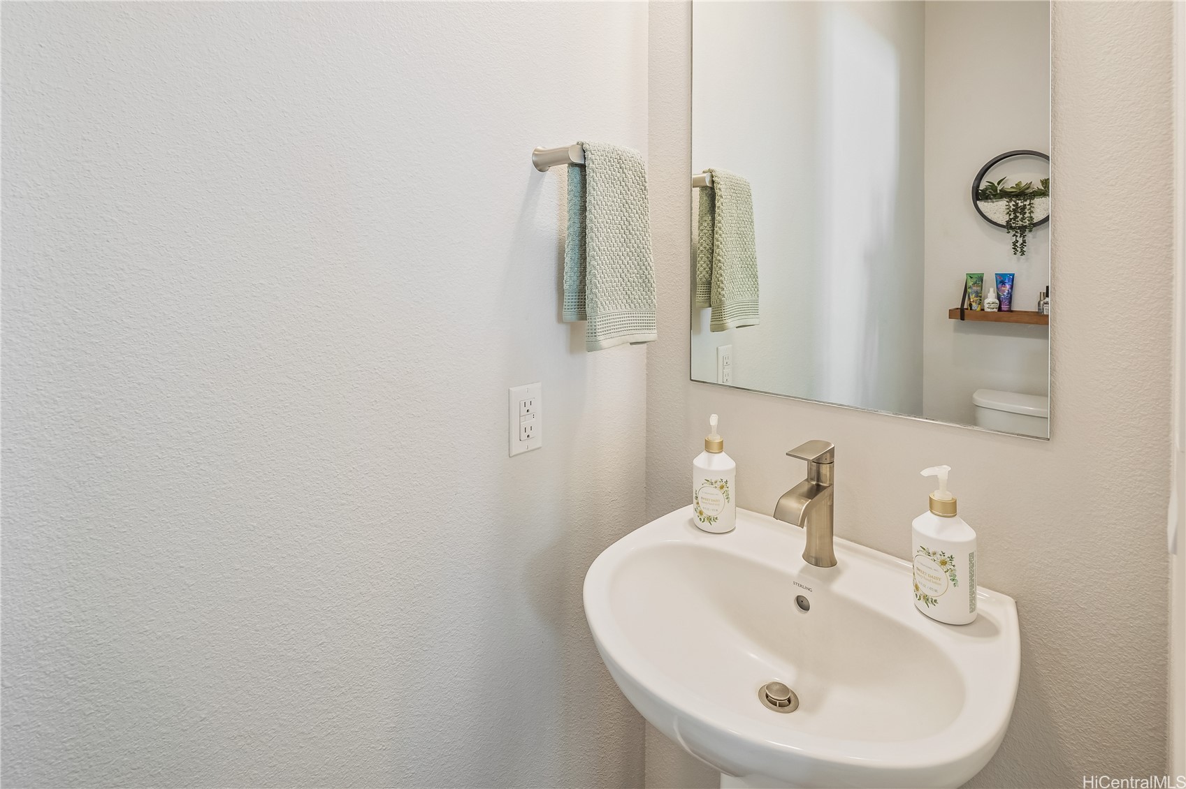 Ewa Beach, Hawaii, 96706, United States, 3 Bedrooms Bedrooms, ,3 BathroomsBathrooms,Residential,For Sale,1987921