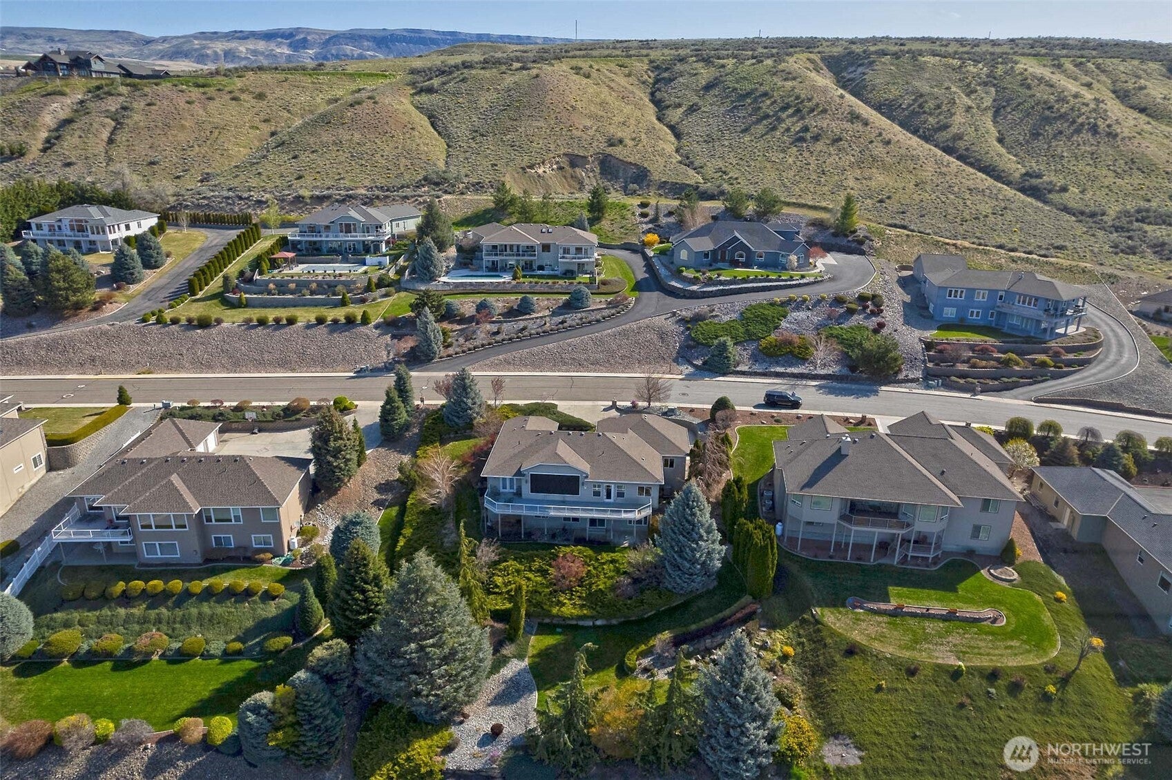 East Wenatchee, Washington, 98802, United States, 4 Bedrooms Bedrooms, ,3 BathroomsBathrooms,Residential,For Sale,1818465