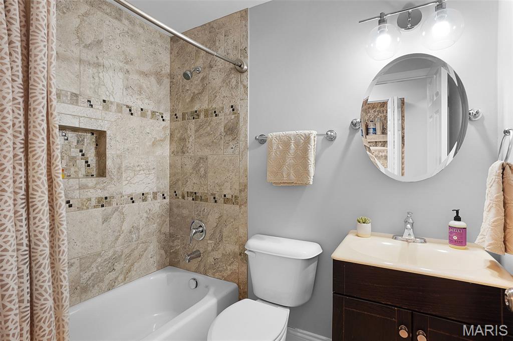 Warson Woods, Missouri, 63122, United States, 4 Bedrooms Bedrooms, ,3 BathroomsBathrooms,Residential,For Sale,1987966