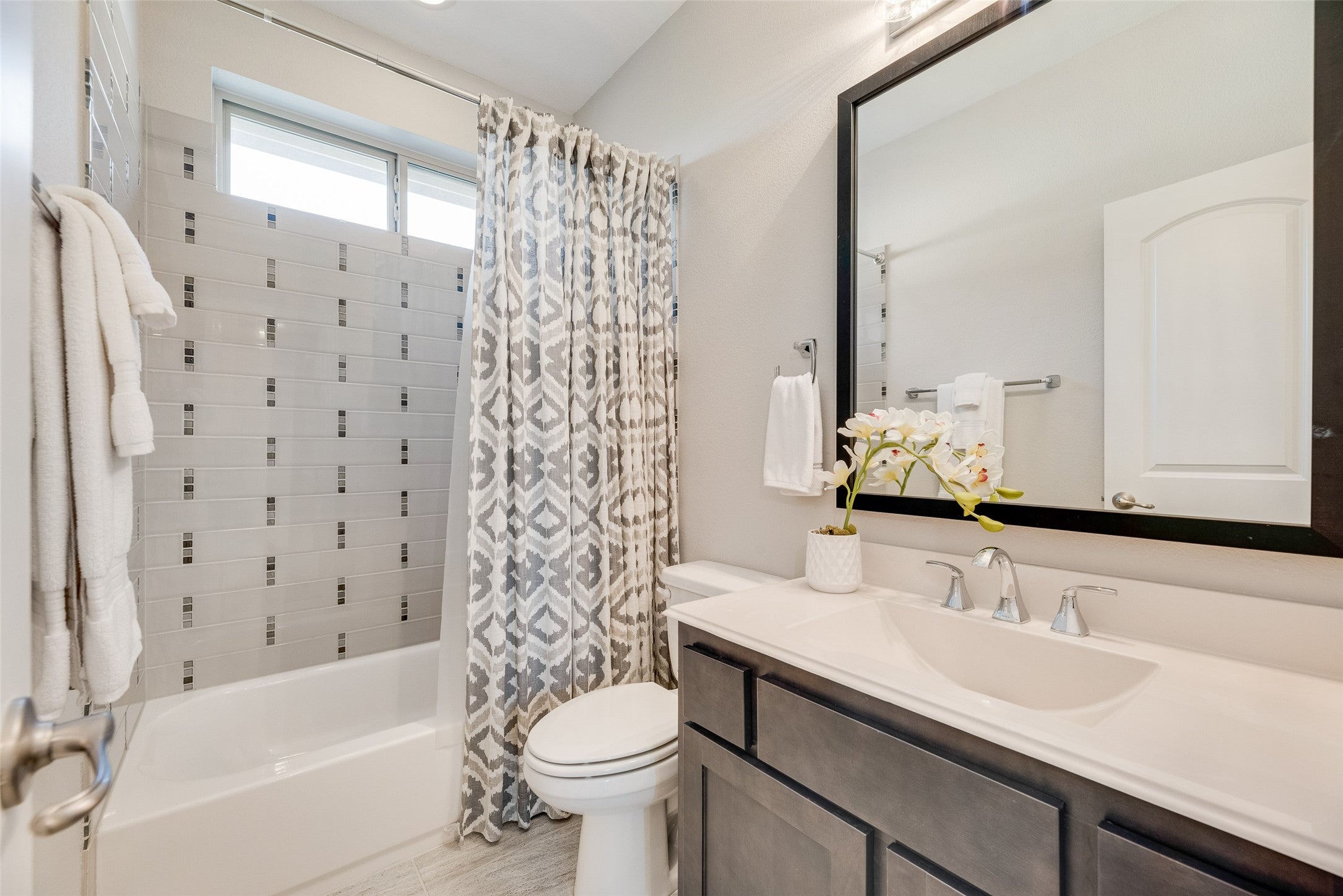 Colleyville, Texas, 76034, United States, 4 Bedrooms Bedrooms, ,5 BathroomsBathrooms,Residential,For Sale,1983129