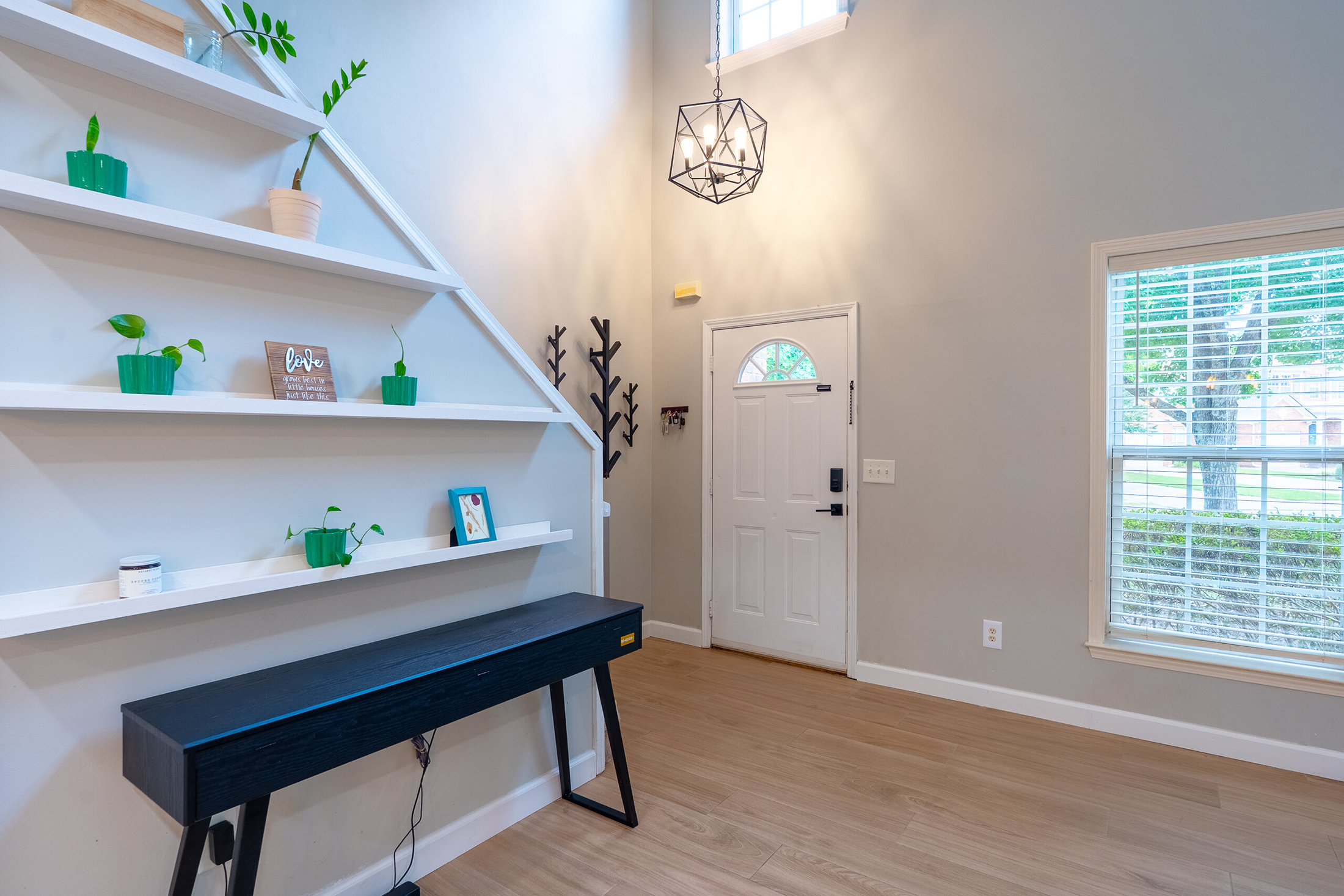  Beautifully Updated Townhome in Desirable Windward/Deerfield Area of Alpharetta - 物件實景