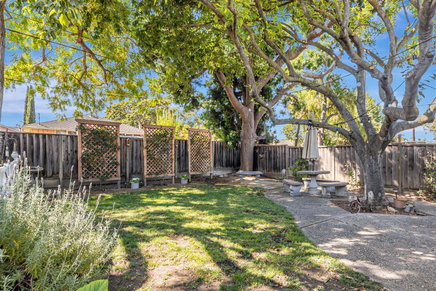 Santa Clara, California, 95050, United States, 3 Bedrooms Bedrooms, ,2 BathroomsBathrooms,Residential,For Sale,1942151