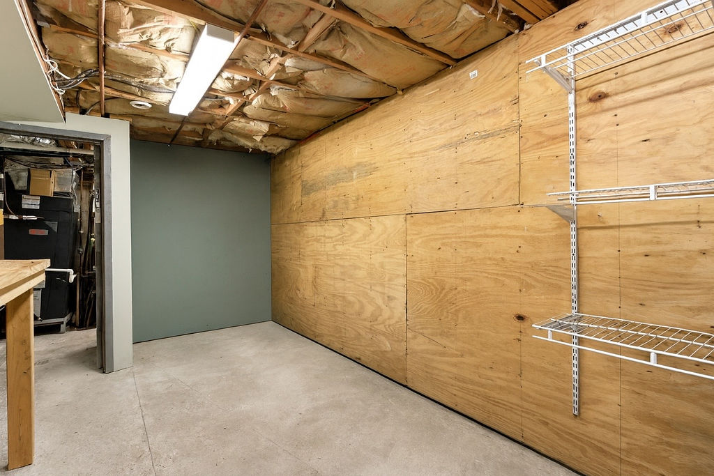 Howard Beach, New York, 11414, United States, 4 Bedrooms Bedrooms, ,4 BathroomsBathrooms,Residential,For Sale,1984168