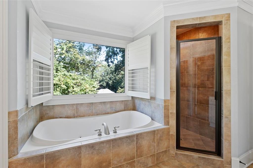 Atlanta, Georgia, 30350, United States, 4 Bedrooms Bedrooms, ,4 BathroomsBathrooms,Residential,For Sale,1932964