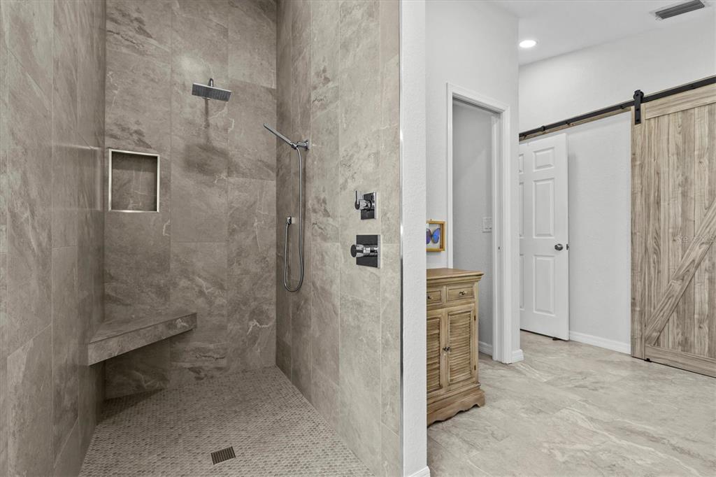 Tarpon Springs, Florida, 34689, United States, 3 Bedrooms Bedrooms, ,2 BathroomsBathrooms,Residential,For Sale,1941814