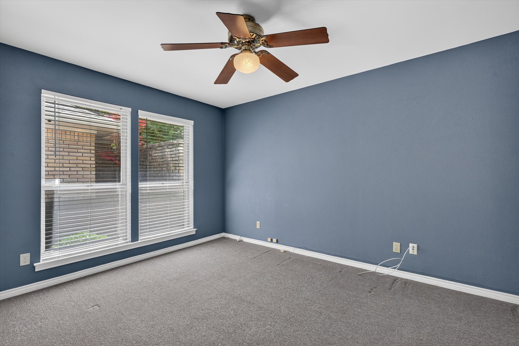  8833 Kenton Drive, Dallas, TX, 75231 - 物件實景