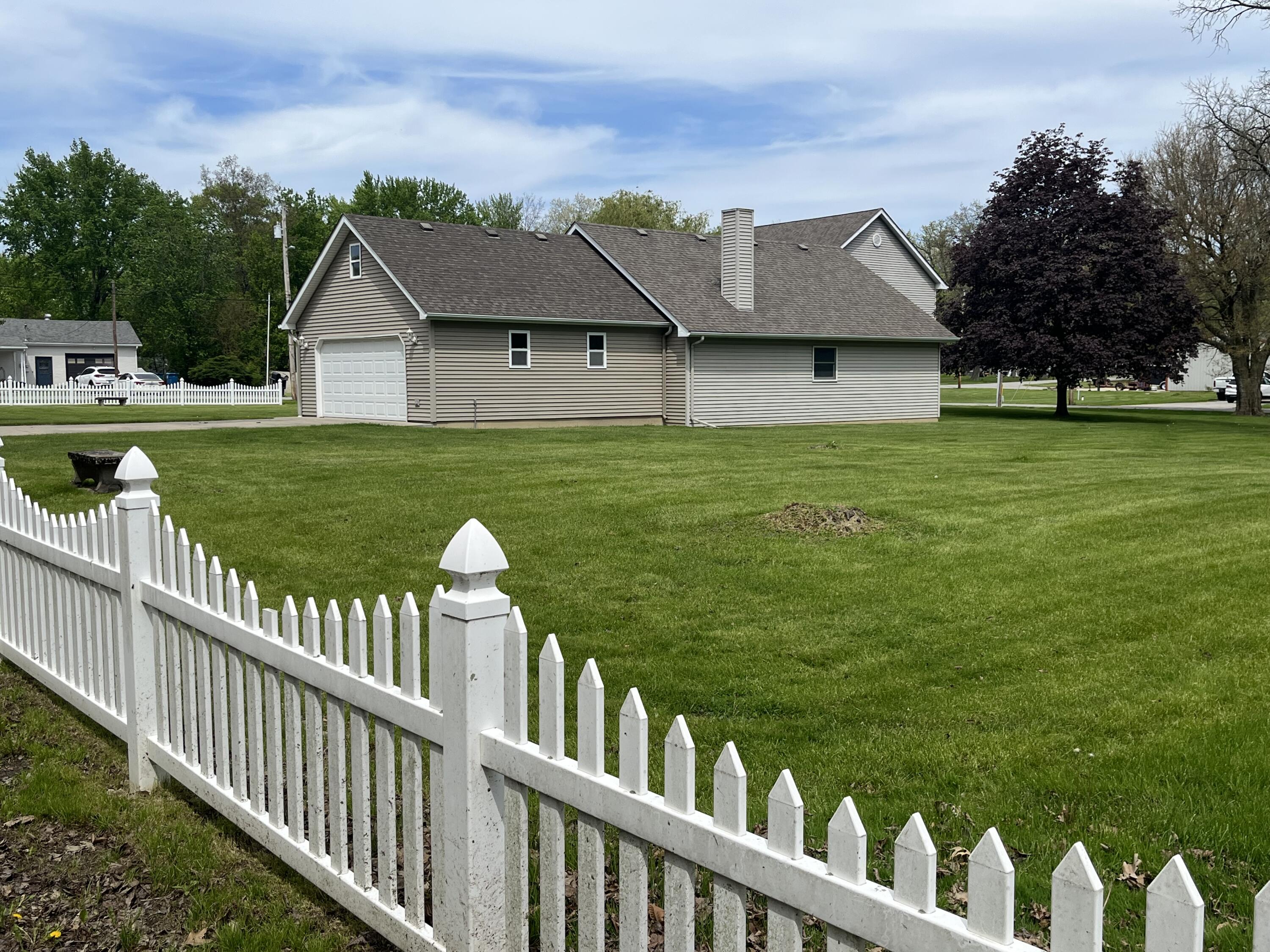 Crown Point, Indiana, 46307, United States, 3 Bedrooms Bedrooms, ,3 BathroomsBathrooms,Residential,For Sale,2040656