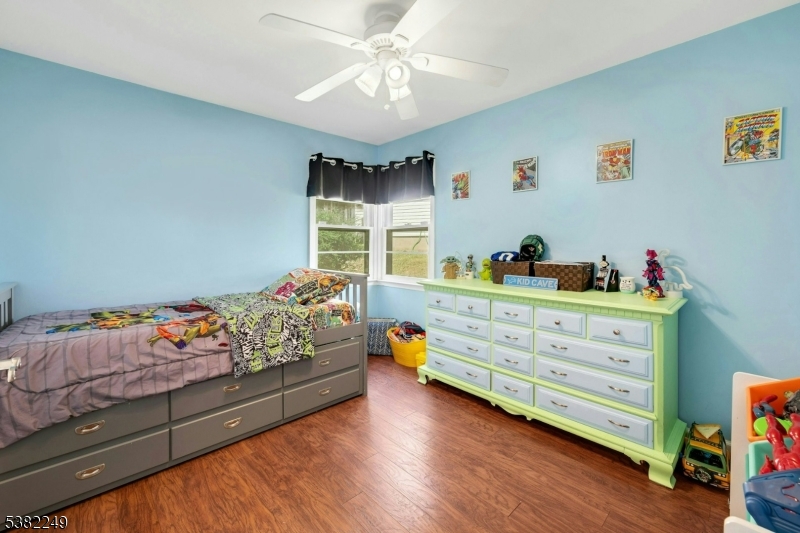 Rockaway Twp., New Jersey, 07866, United States, 3 Bedrooms Bedrooms, ,1 BathroomBathrooms,Residential,For Sale,1940622