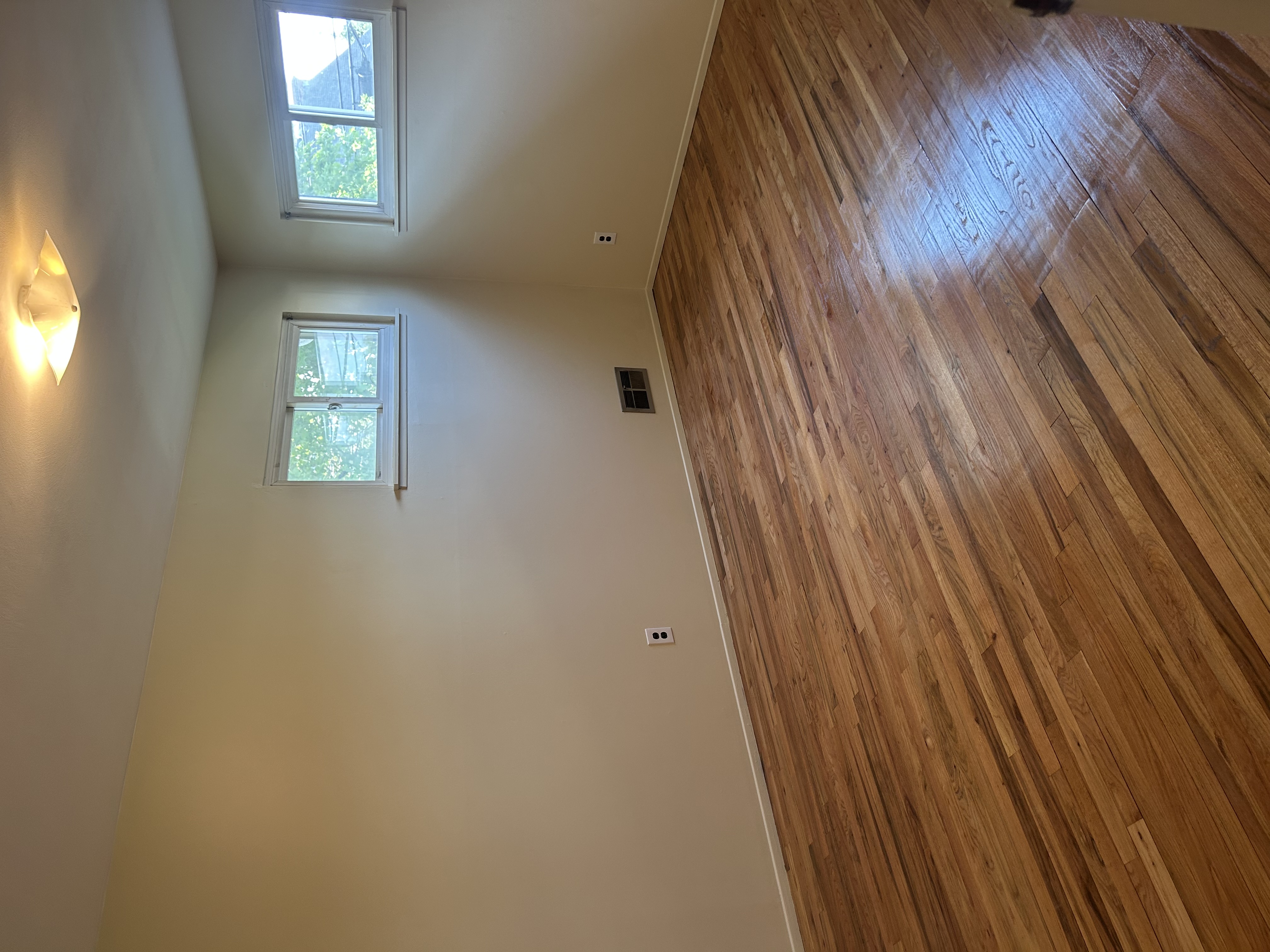 Lindenhurst, New York, 11757, United States, 4 Bedrooms Bedrooms, ,2 BathroomsBathrooms,Residential,For Sale,1840330