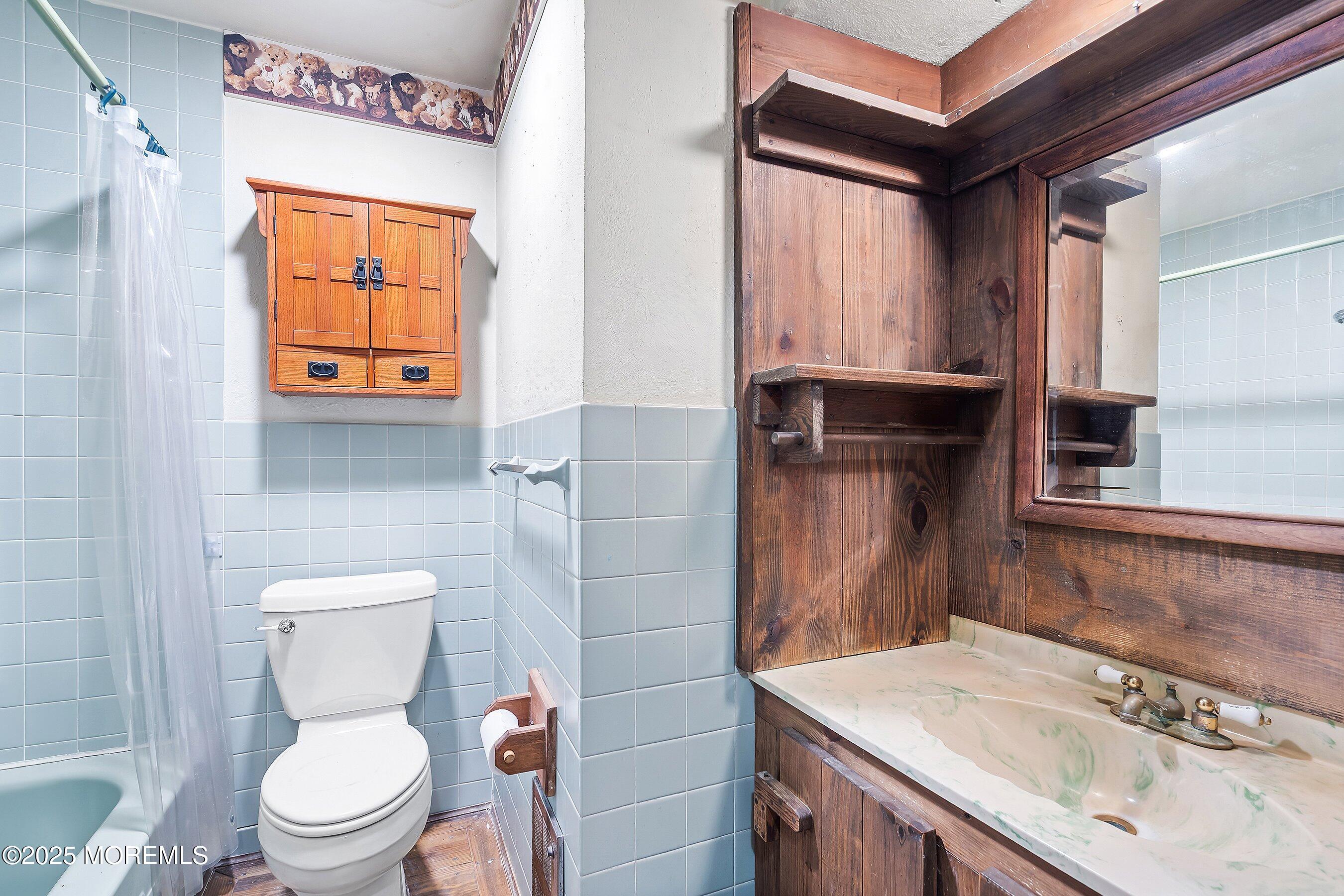 Howell, New Jersey, 07731, United States, 3 Bedrooms Bedrooms, ,2 BathroomsBathrooms,Residential,For Sale,1984624