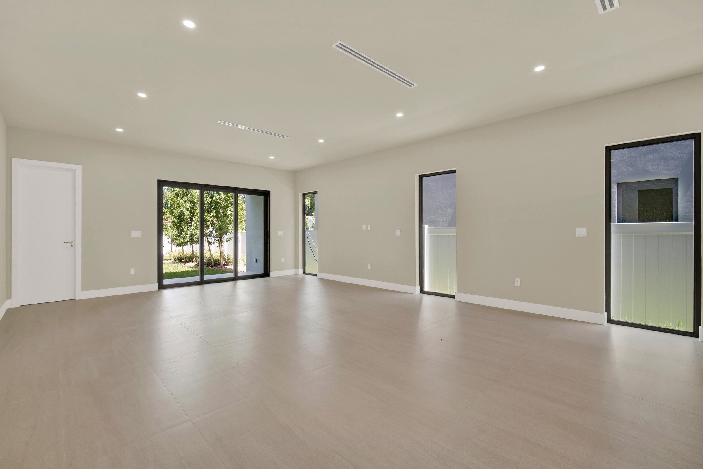  2889 Southwest 35th Avenue, Miami, FL 33133 - 物件實景