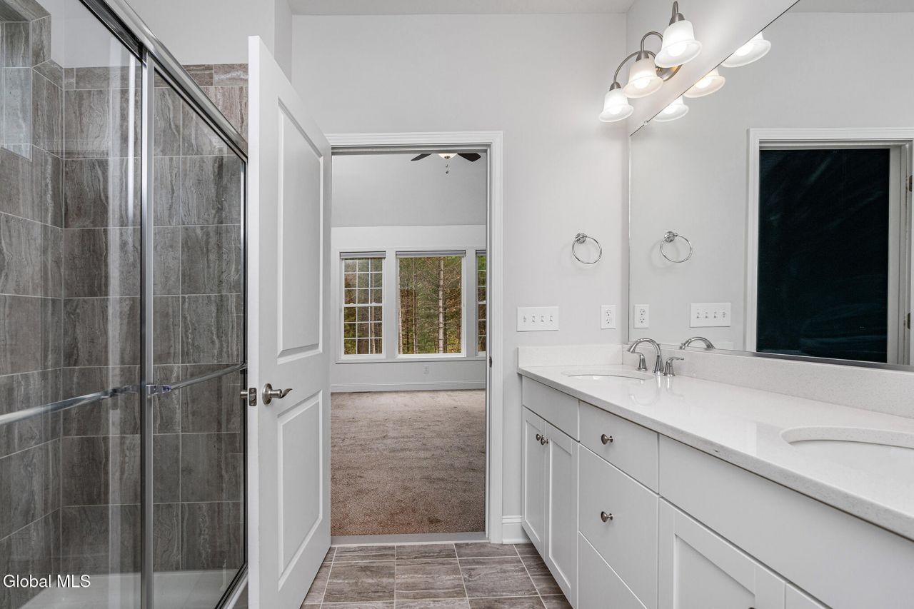 Halfmoon, New York, 12065, United States, 4 Bedrooms Bedrooms, ,3 BathroomsBathrooms,Residential,For Sale,1987891