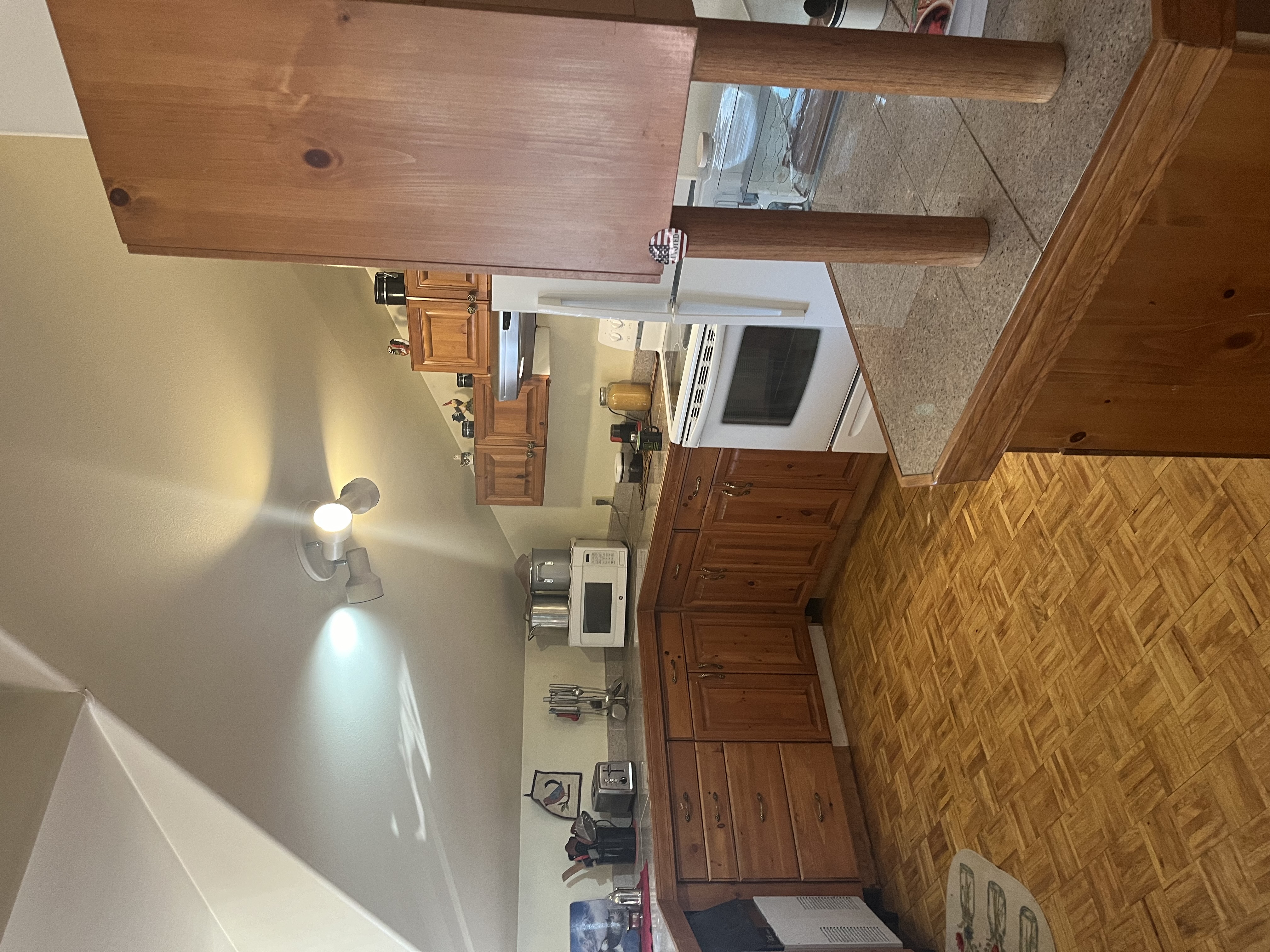 Sandpoint, Idaho, 83864, United States, 5 Bedrooms Bedrooms, ,3 BathroomsBathrooms,Residential,For Sale,1792102