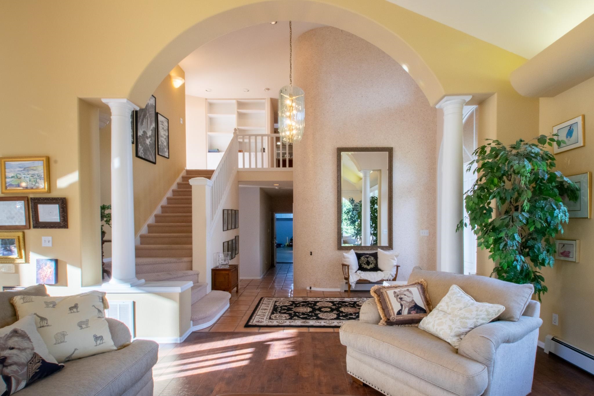 Grand Junction, Colorado, 81507, United States, 5 Bedrooms Bedrooms, ,3 BathroomsBathrooms,Residential,For Sale,1989085