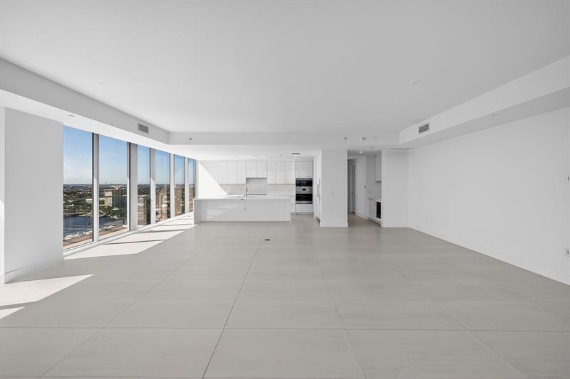 Fort Lauderdale, Florida, 33304, United States, 4 Bedrooms Bedrooms, ,4 BathroomsBathrooms,Residential,For Sale,1994835