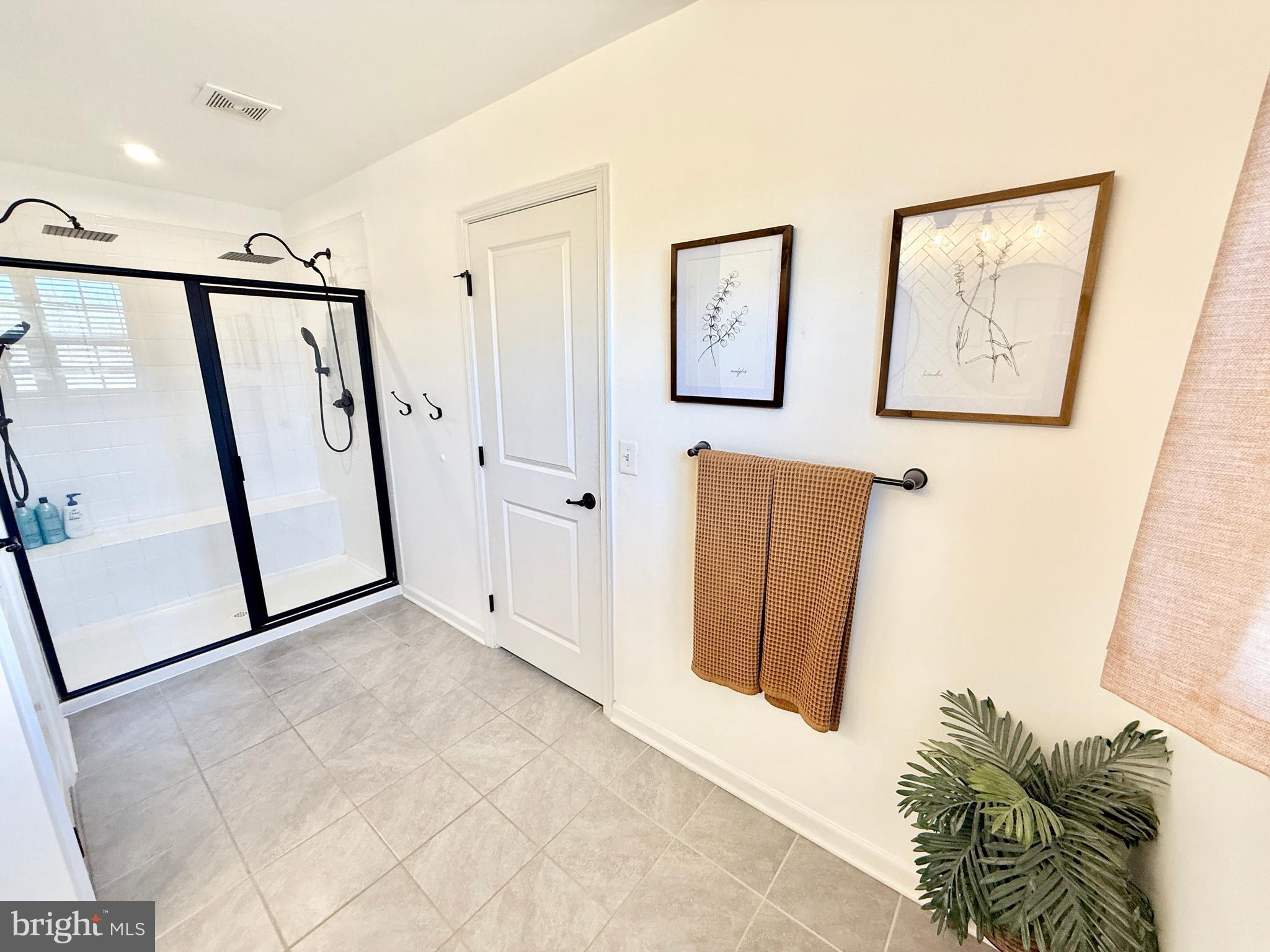 Stafford, Virginia, 22554, United States, 5 Bedrooms Bedrooms, ,4 BathroomsBathrooms,Residential,For Sale,2009953