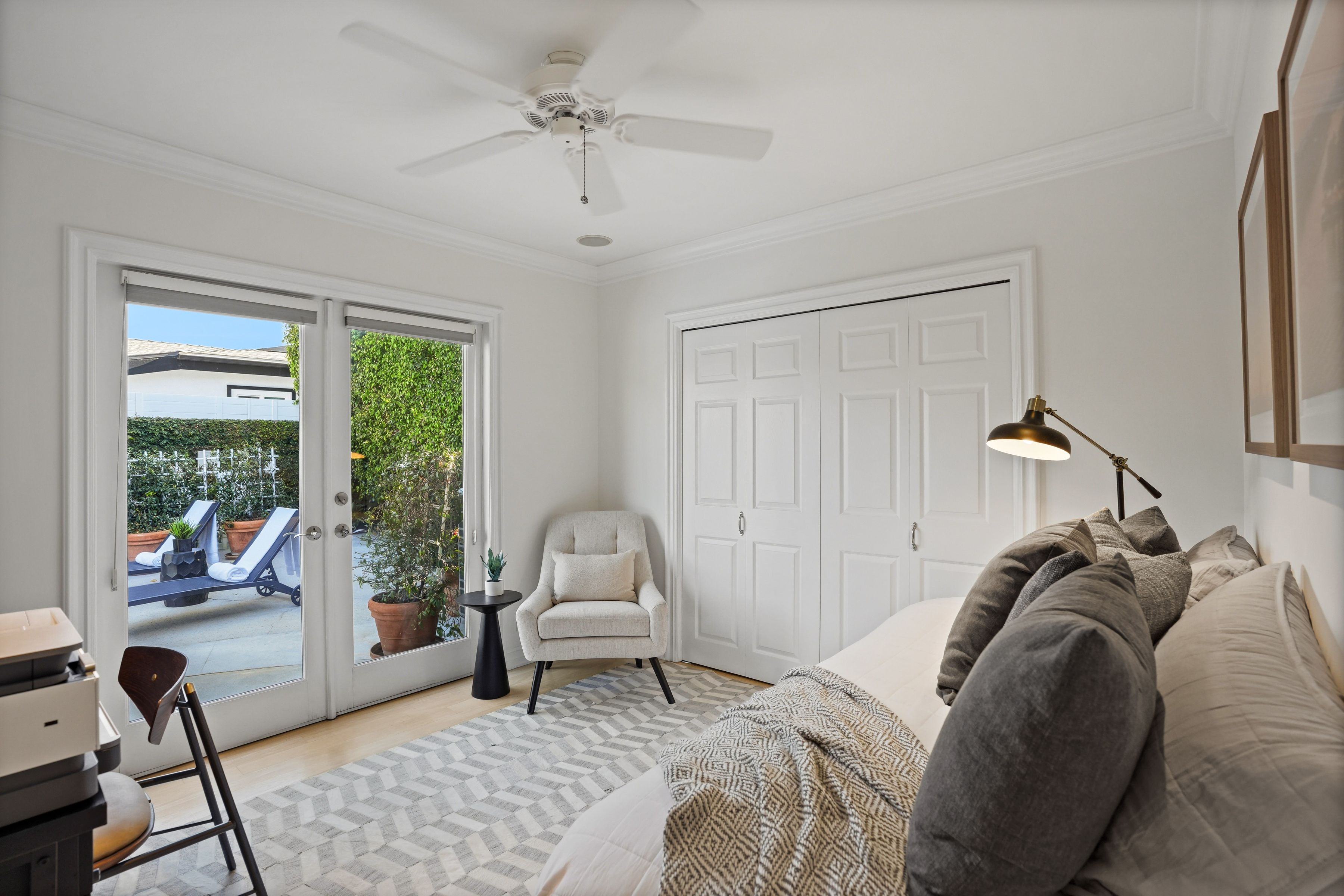  12428 Addison Street - 物件實景