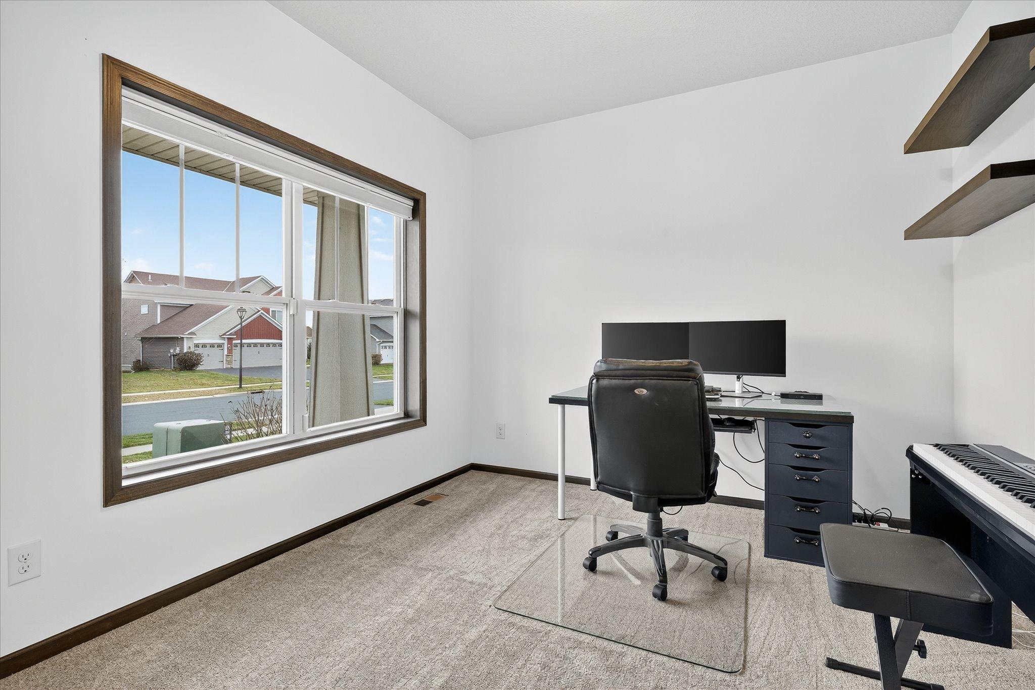 Rosemount, Minnesota, 55068, United States, 5 Bedrooms Bedrooms, ,3 BathroomsBathrooms,Residential,For Sale,1993555