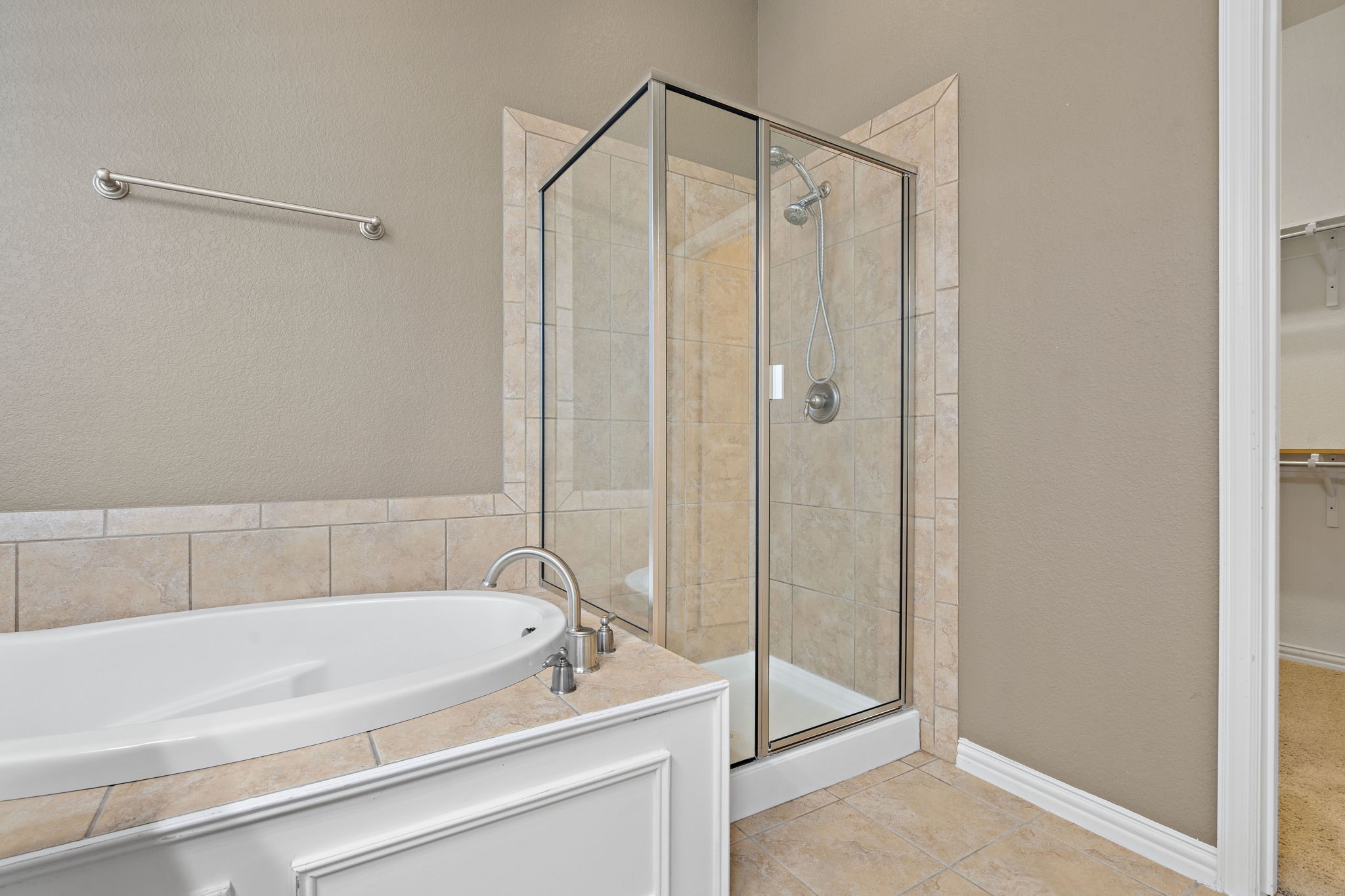 Fort Worth, Texas, 76244, United States, 4 Bedrooms Bedrooms, ,4 BathroomsBathrooms,Residential,For Sale,1901219