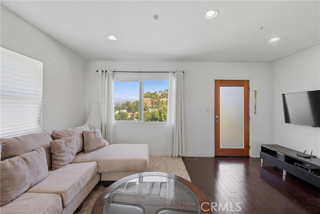 Los Angeles, California, 90031, United States, 2 Bedrooms Bedrooms, ,1 BathroomBathrooms,Residential,For Sale,1982653