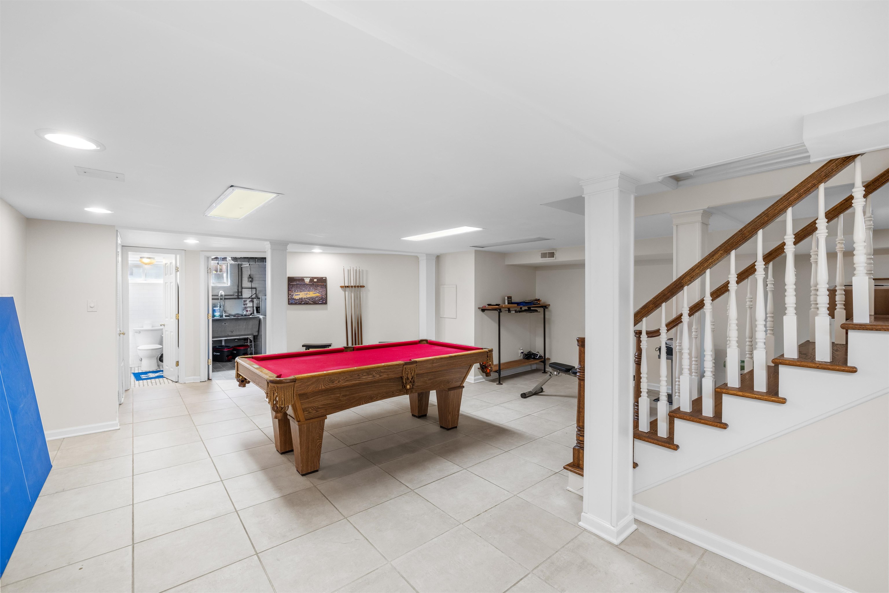 Owensboro, Kentucky, 42301, United States, 4 Bedrooms Bedrooms, ,4 BathroomsBathrooms,Residential,For Sale,1924397