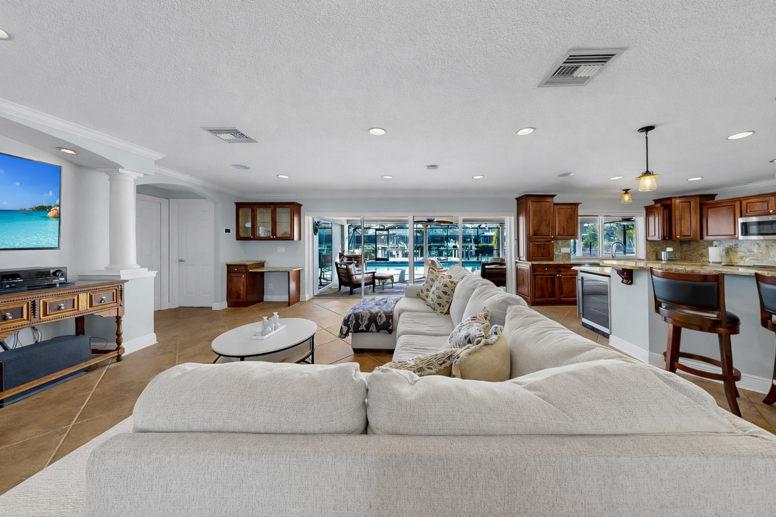 Apollo Beach, Florida, 33572, United States, 3 Bedrooms Bedrooms, ,2 BathroomsBathrooms,Residential,For Sale,2014818