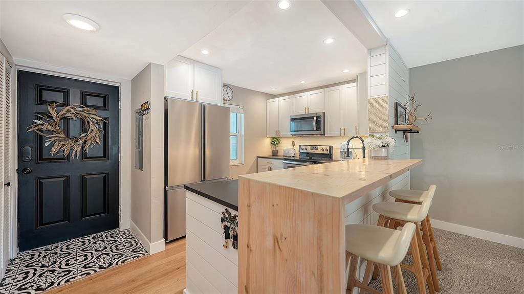 Longboat Key, Florida, 34228, United States, 2 Bedrooms Bedrooms, ,2 BathroomsBathrooms,Residential,For Sale,1987475